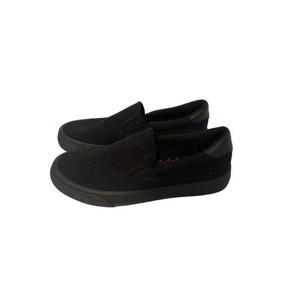 Lugz Other - Lugz Clipper Classic Slip On Men's 7 Women's 9 Black Slip Resistant Sneaker